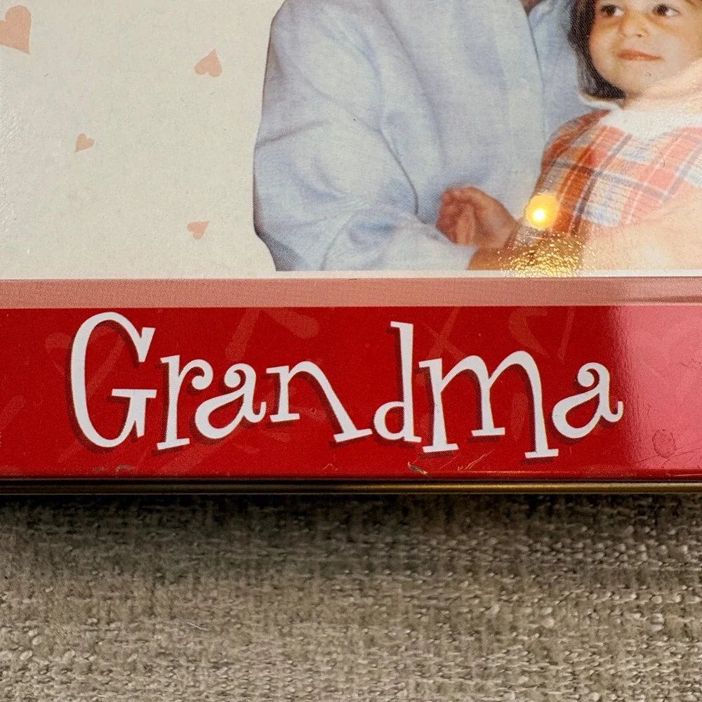 VTG I Love My Grandma Picture Frame Tin Red Metal Storage Box 4x6 Photo EUC Gift